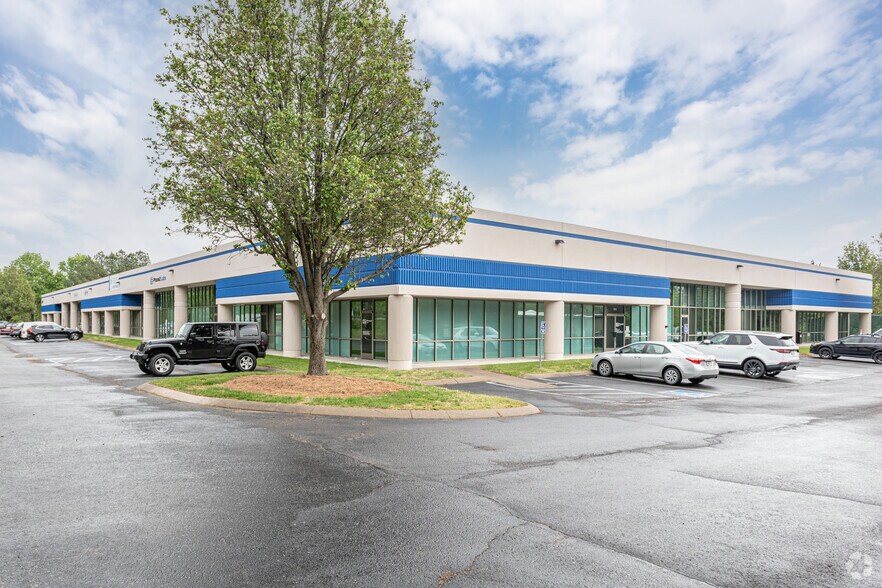 More Photos Of 5225-5259 Harding Pl, Nashville Light Manufacturing For Lease