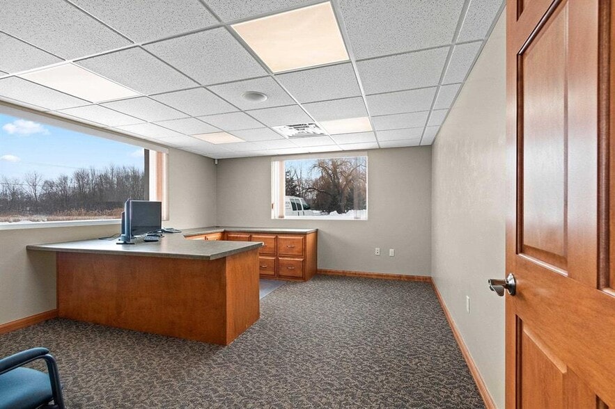 More Photos Of 4030 Champeau Rd, New Franken Warehouse For Sale