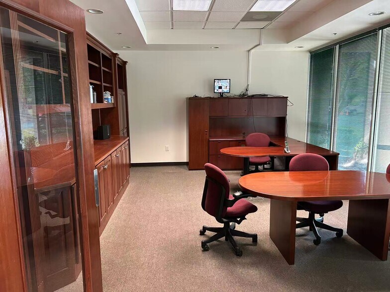 More Photos Of 975 Cobb Place Blvd NW, Kennesaw Light Distribution For Lease