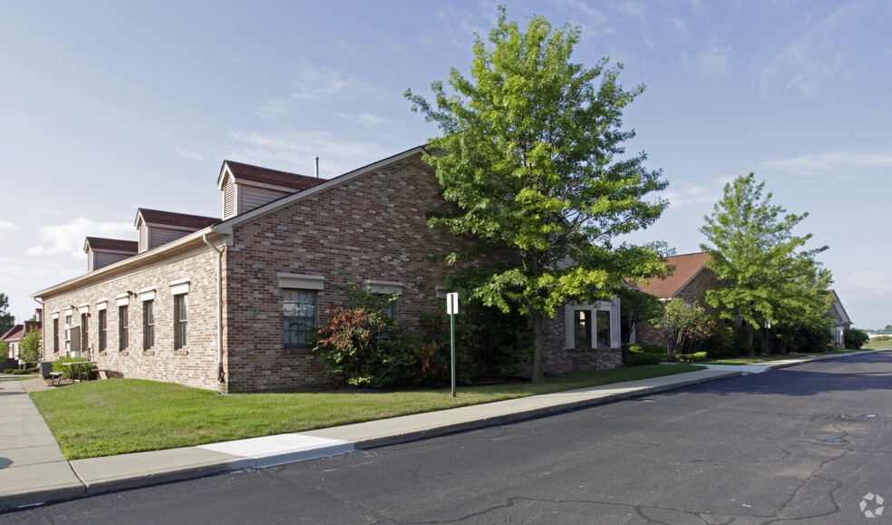 Primary Photo Of 455 Barclay Cir, Rochester Hills Medical For Lease