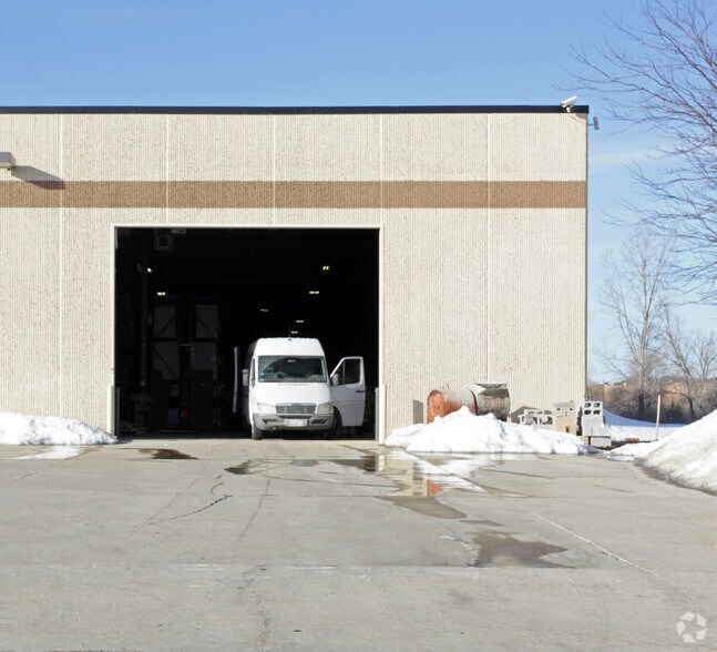 More Photos Of 1175-1231 N Gary Ave, Carol Stream Unknown For Lease