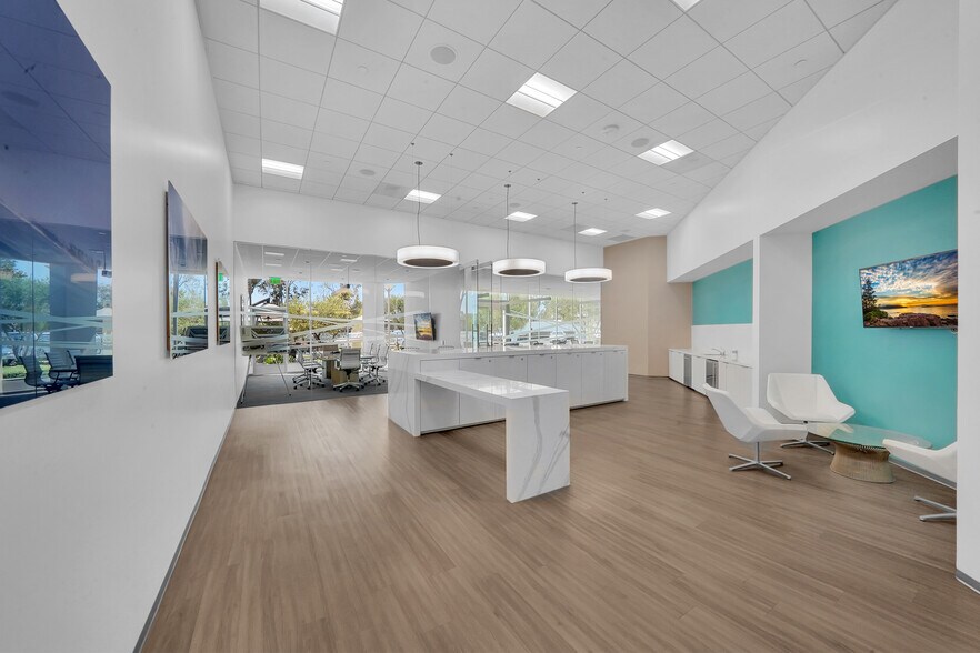 More Photos Of 1301 Dove St, Newport Beach Office For Lease