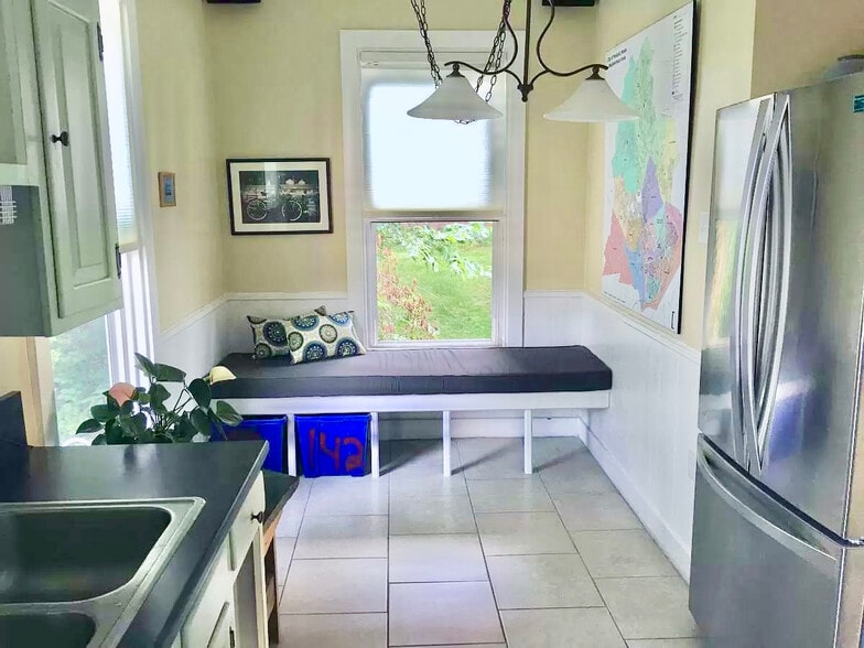 More Photos Of 142 Sherman St, Portland Apartments For Sale