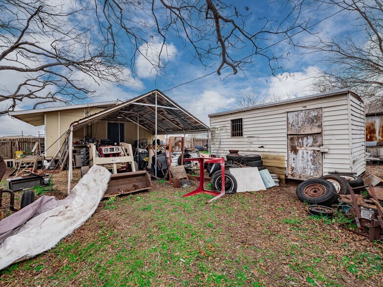 More Photos Of 201 S Highway 183, Leander Flex For Sale