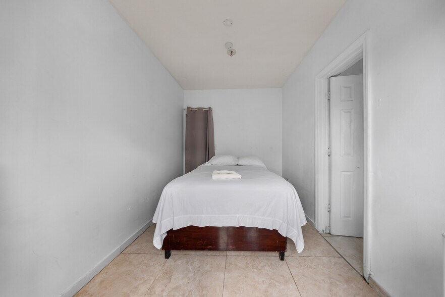 More Photos Of 4831 W Flagler St, Coral Gables Apartments For Sale