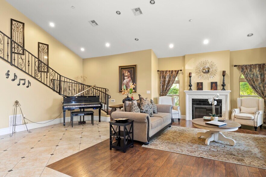 More Photos Of 10448 N 106th Pl, Scottsdale Assisted Living For Sale