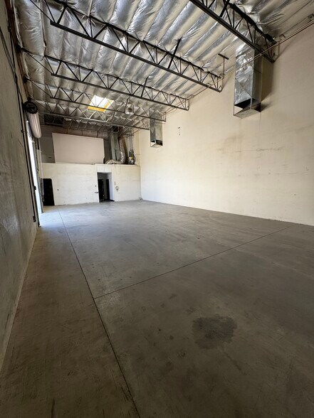 More Photos Of 4225 W Teco Ave, Las Vegas Warehouse For Lease