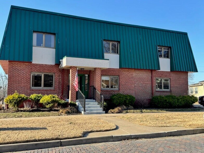 Primary Photo Of 401 W Wea St, Paola Office For Sale