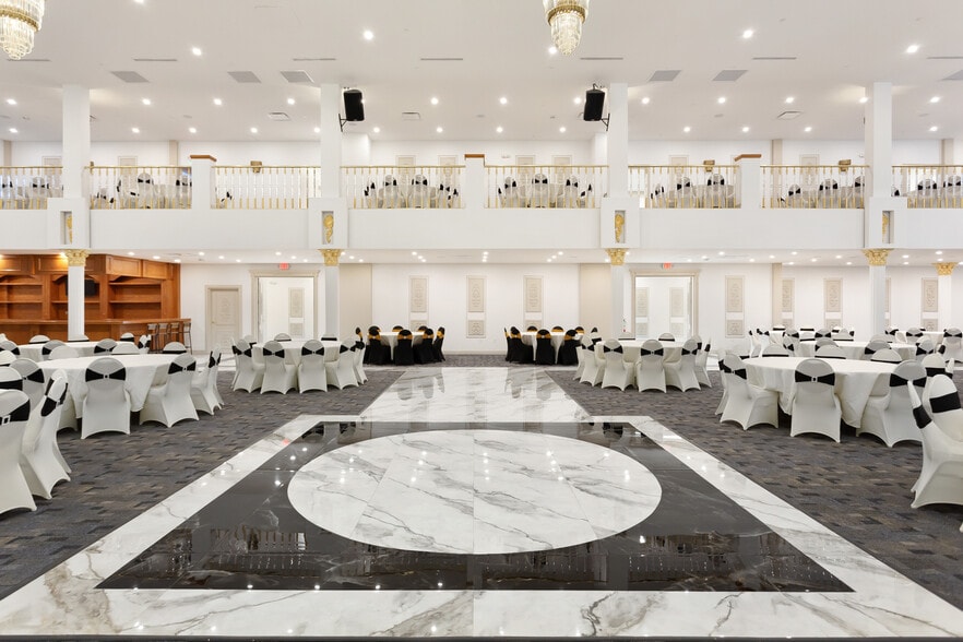 More Photos Of 10841 Composite Dr, Dallas Lodge Meeting Hall For Sale