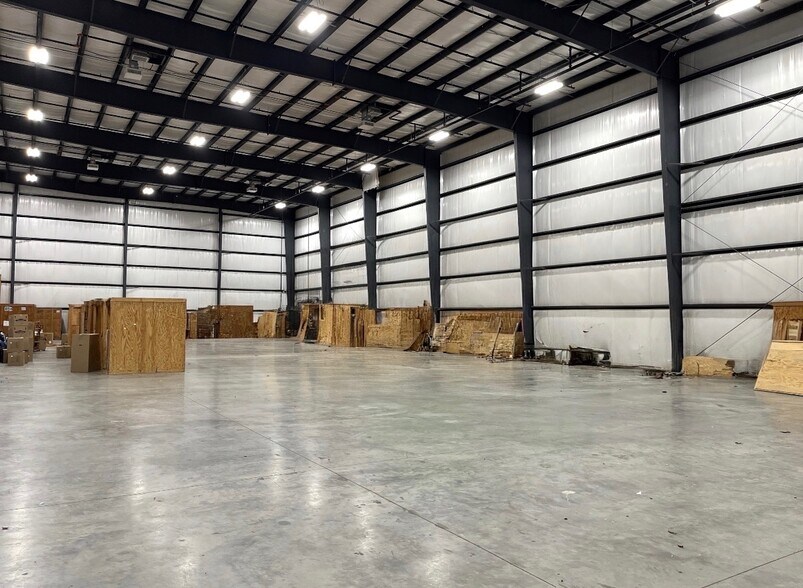 More Photos Of 5463 Watkins St, College Dale Industrial For Lease