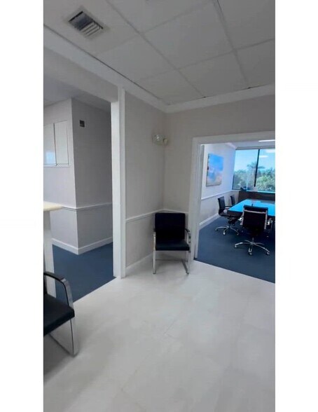 Primary Photo Of 2375 Tamiami Trl N, Naples Loft Creative Space For Sale