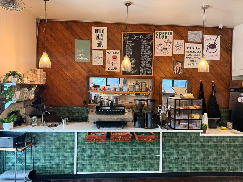 More Photos Of 2770 Old Sonoma Rd, Napa Restaurant For Lease
