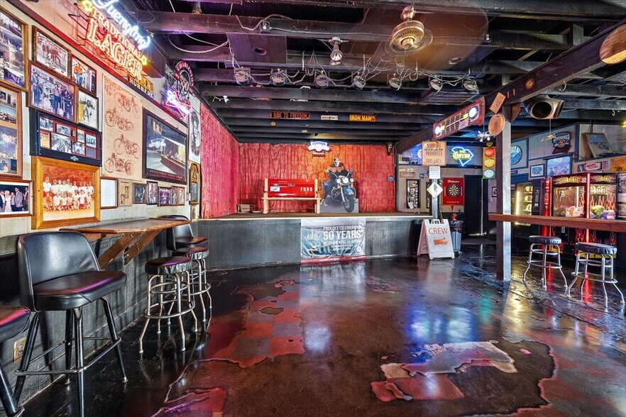 More Photos Of 7 Center st, Folly Beach General Retail For Sale