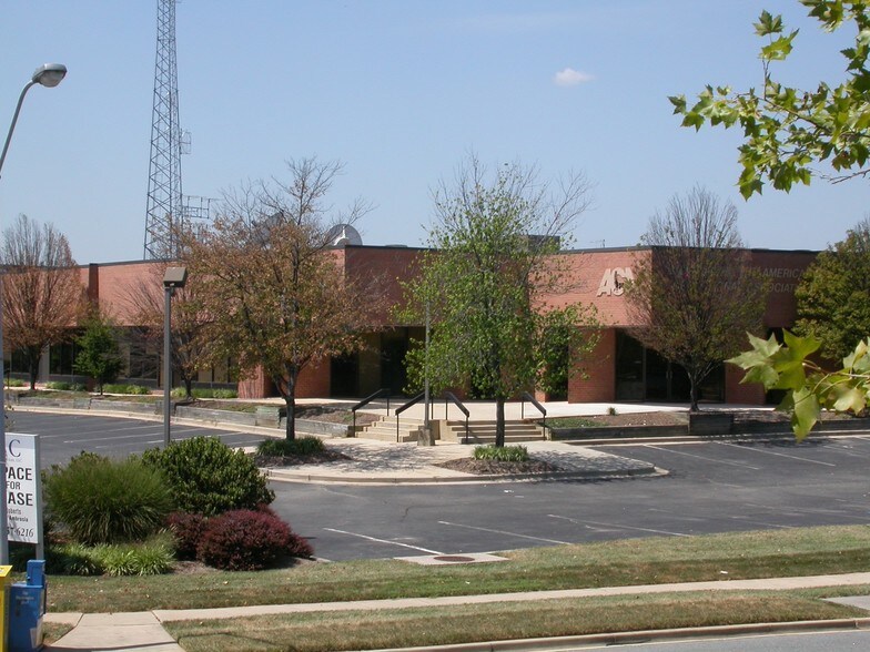 More Photos Of 4400 Forbes Blvd, Lanham Light Distribution For Lease