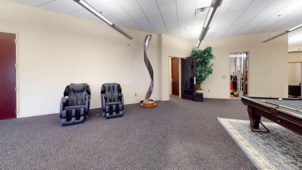 More Photos Of 500 Plantation Park Dr, Loganville Office For Lease