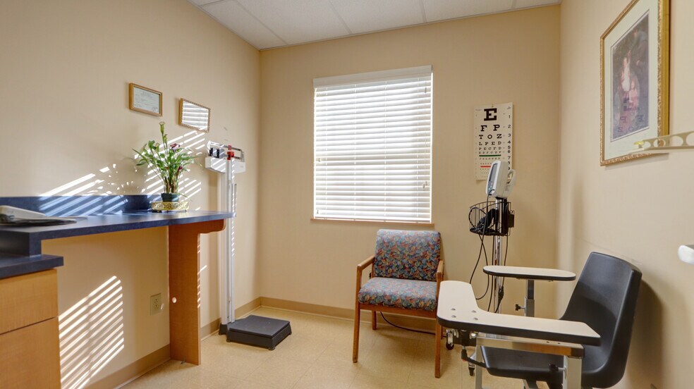 More Photos Of 399 Grant Ave, Auburn Medical For Sale