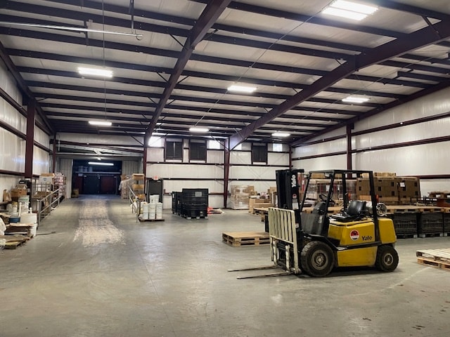 More Photos Of 4519 West Pine St, Farmville Warehouse For Sale