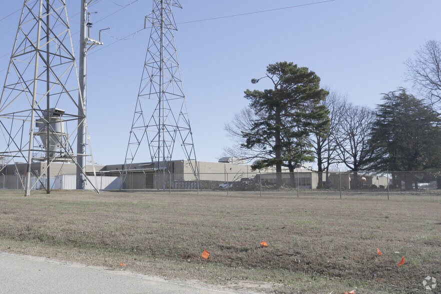 More Photos Of 1224 Old Stage Rd, Simpsonville Manufacturing For Lease