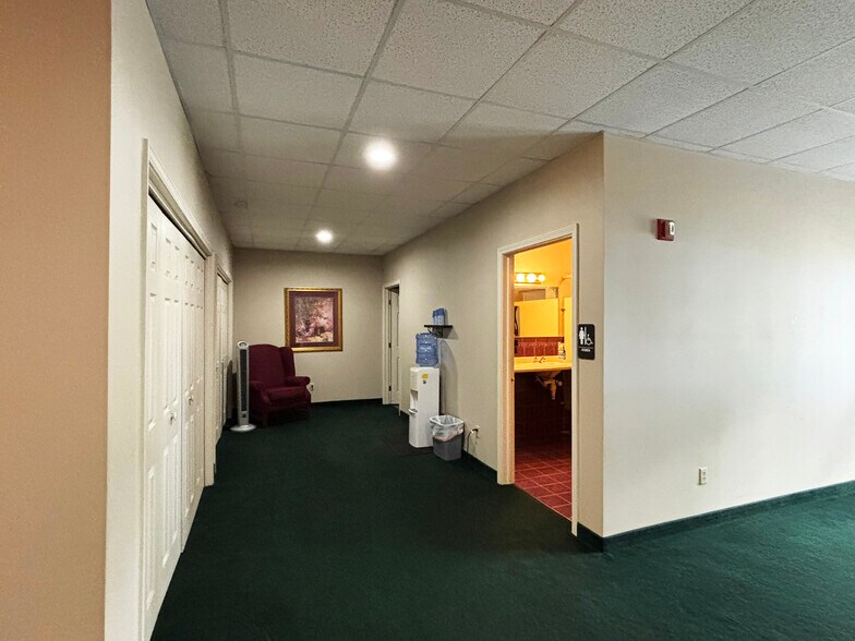 More Photos Of 3640 Clinton St, Buffalo Freestanding For Sale