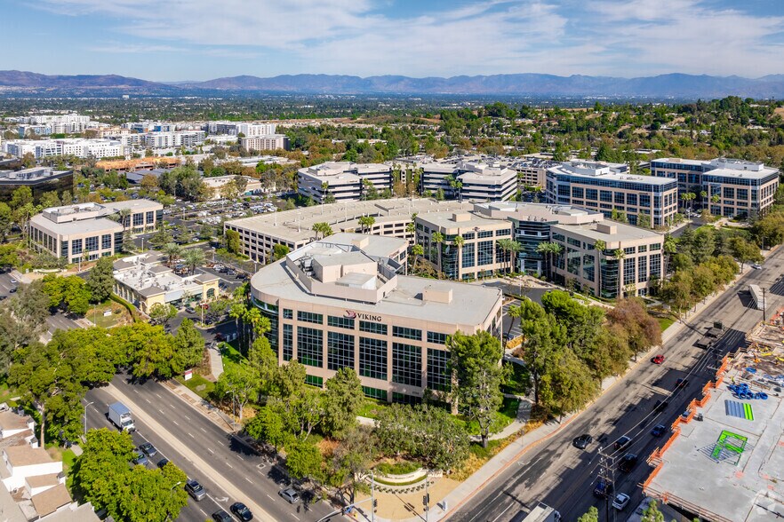 More Photos Of 21271 Burbank Blvd, Woodland Hills Unknown For Sale