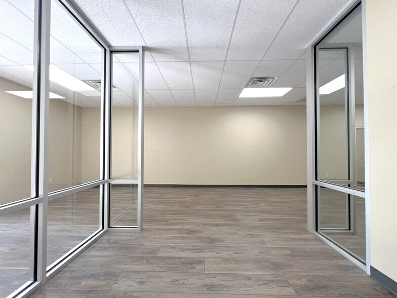 More Photos Of 200 Shannon Rd W, Sulphur Springs Storefront For Lease