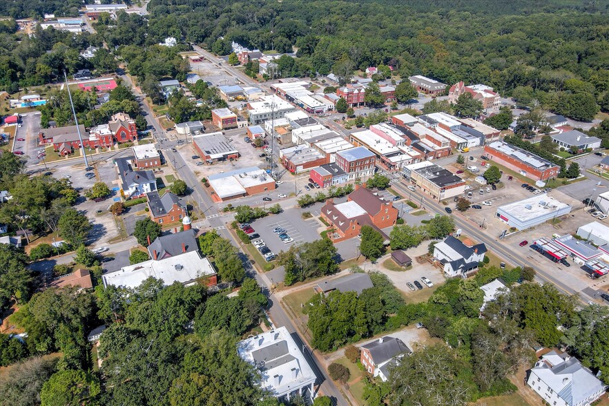 More Photos Of 205 E Liberty St, Washington Religious Facility For Sale