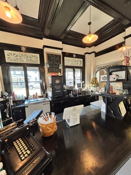 More Photos Of 123 E Main St, Verona Restaurant For Sale