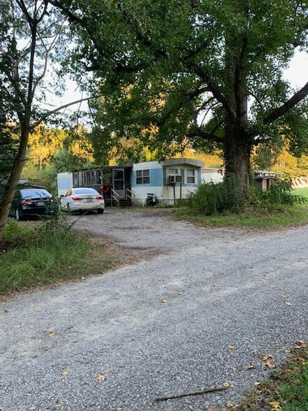 More Photos Of 113 Sandy Dr, Winton Manufactured Housing Mobile Home Park For Sale