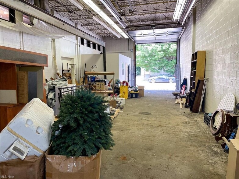 More Photos Of 8110 Lake Ave, Cleveland Manufacturing For Lease