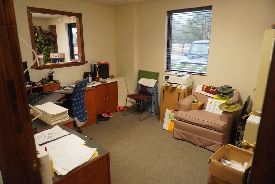 More Photos Of 7259 Cross Park Dr, Charleston Warehouse For Sale