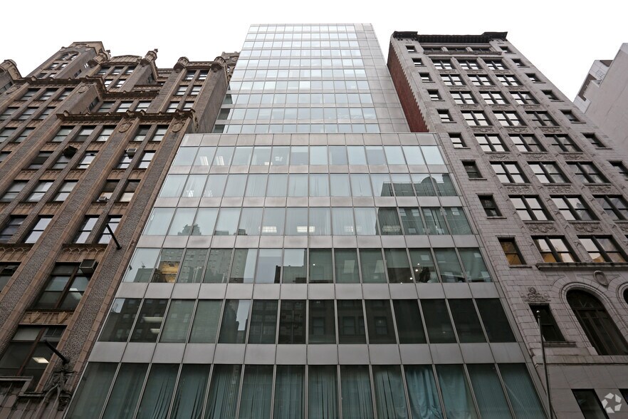 More Photos Of 10 W 46th St, New York Office For Sale