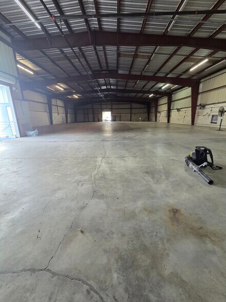 More Photos Of 12100 SW 129th Ct, Miami Manufacturing For Lease