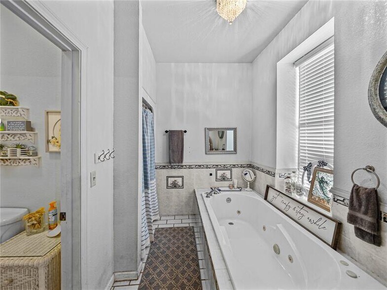 More Photos Of 135 S Central Ave, Bartow Storefront Retail Residential For Sale