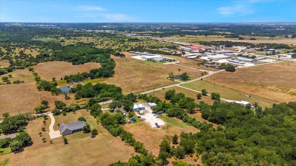 More Photos Of 725 Holmes Dr, Granbury Auto Repair For Sale