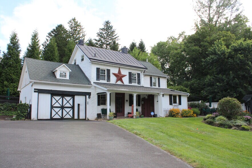 More Photos Of 547 Baltimore Pike, Glen Mills Office For Sale