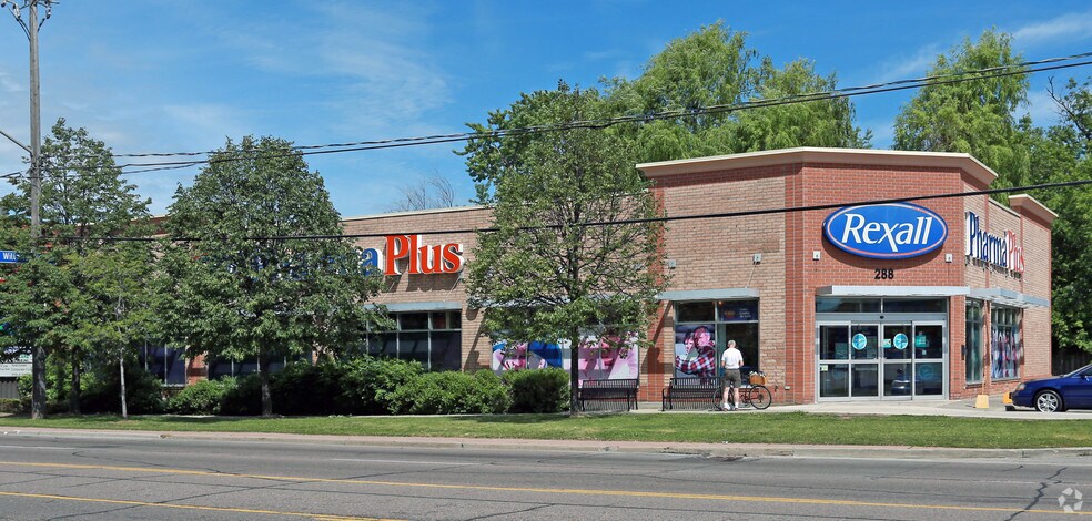More Photos Of 288 Sheppard Ave E, Toronto Drugstore For Sale