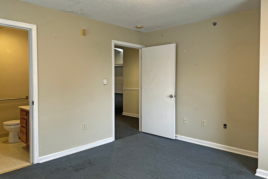 More Photos Of 1117 Brookhaven Rd, Franklin Assisted Living For Sale