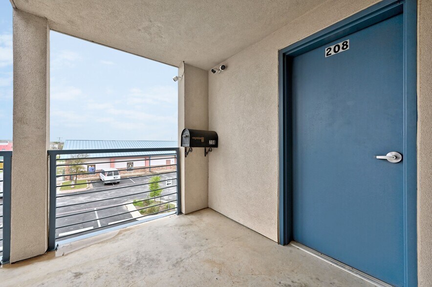 More Photos Of 2050 Double Creek Dr, Round Rock Medical For Lease