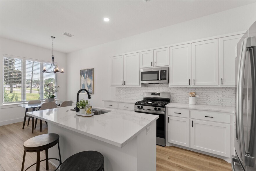 More Photos Of 196 W 17th St, Mount Pleasant Apartments For Sale