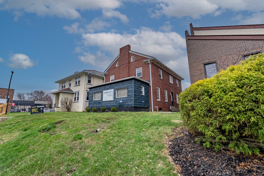 Primary Photo Of 3474 N High St, Columbus Loft Creative Space For Sale