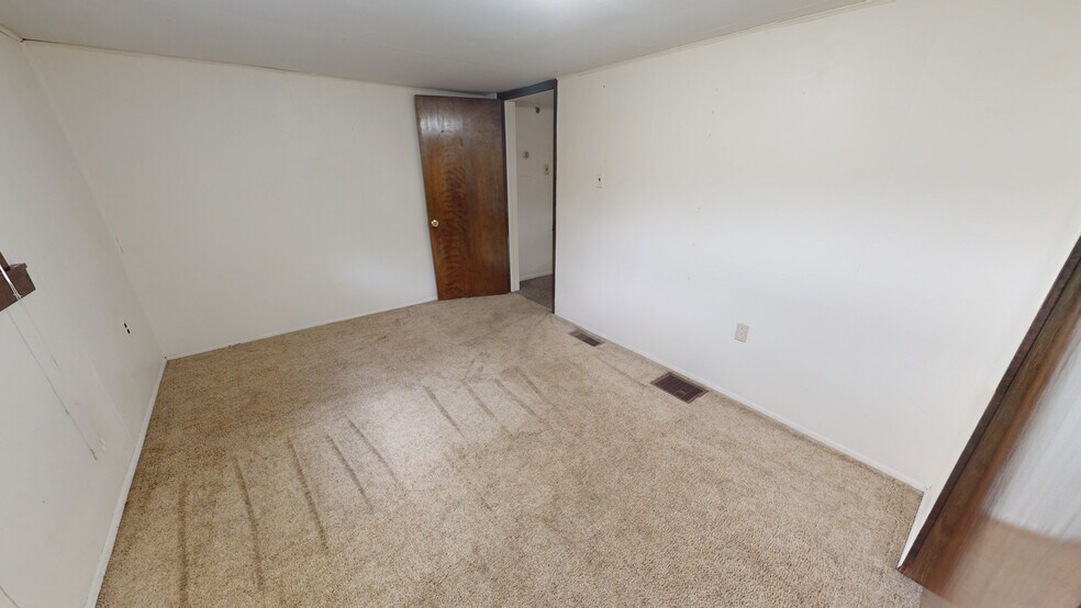 More Photos Of 3098 Woodland Rd, Ambridge Multifamily For Sale