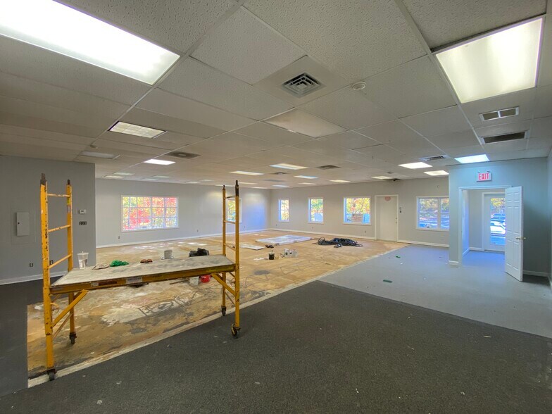 More Photos Of 140 Albany Tpke, Canton Unknown For Lease