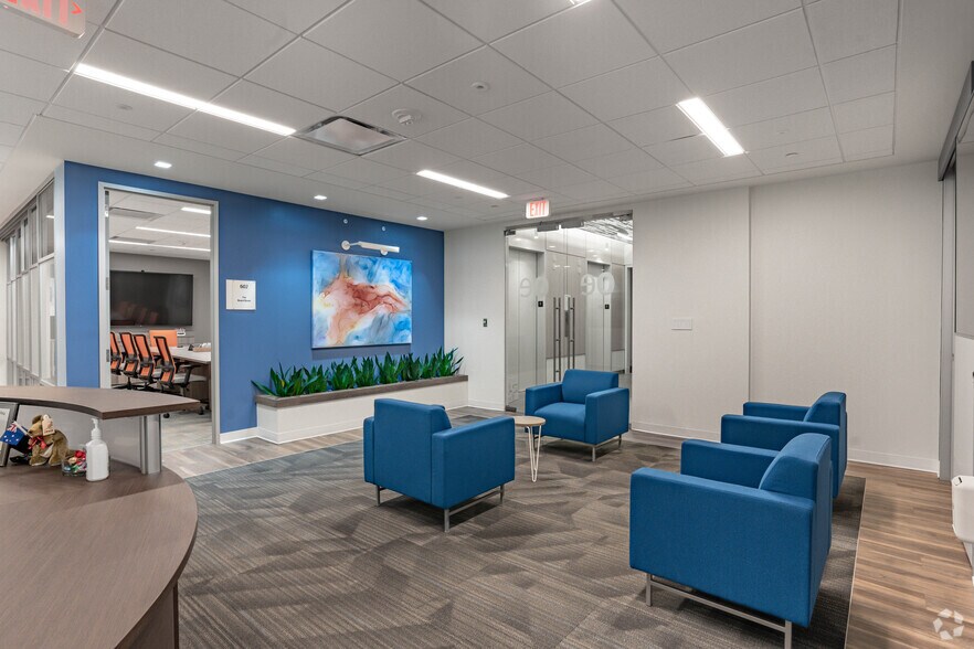 More Photos Of 1530 Wilson Blvd, Arlington Office For Lease