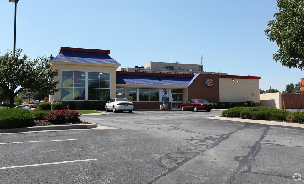 More Photos Of 6820-6864 Johnson Dr, Mission Unknown For Lease