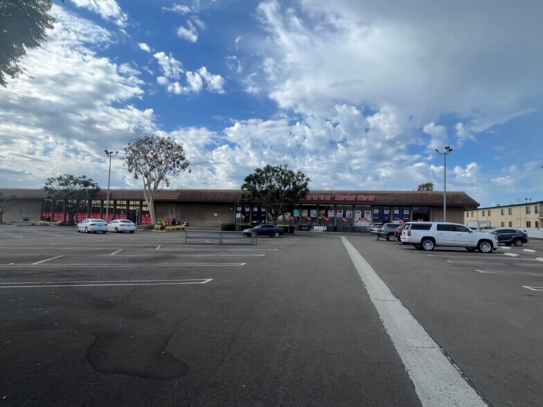 More Photos Of 3040-2050 Sepulveda Blvd, Torrance General Retail For Lease