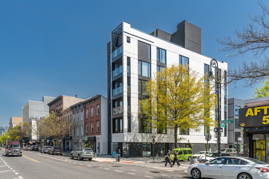 More Photos Of 996 Manhattan Ave, Brooklyn Apartments For Sale