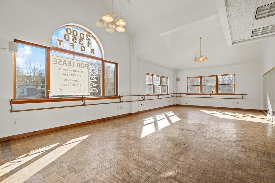 More Photos Of 24 Old Albany Post Rd, Croton-on-Hudson Medical For Lease