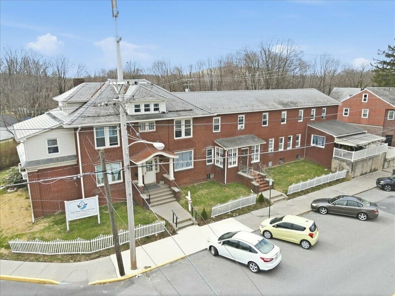 More Photos Of 306 W Main St, Pen Argyl Healthcare For Sale