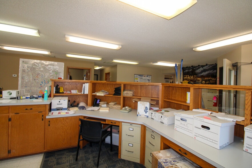 More Photos Of 135 E Front St, Claremont Specialty For Sale