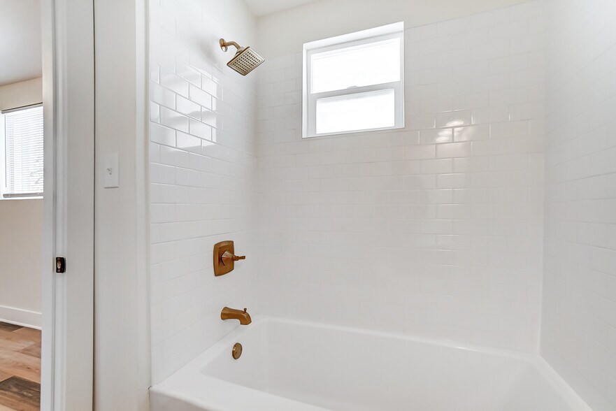 More Photos Of 477 E Columbus St, Columbus Apartments For Sale